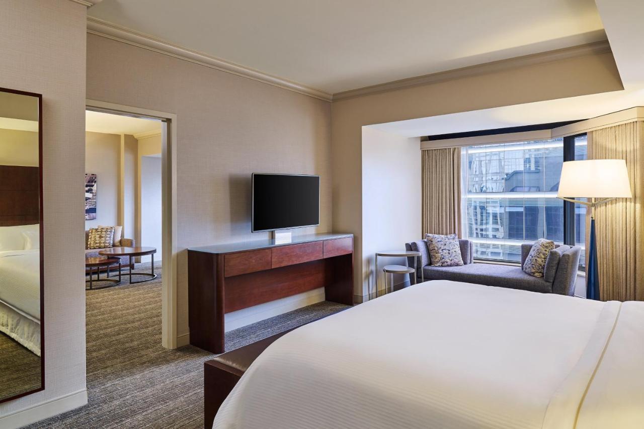 The Westin Chicago River North Kültér fotó